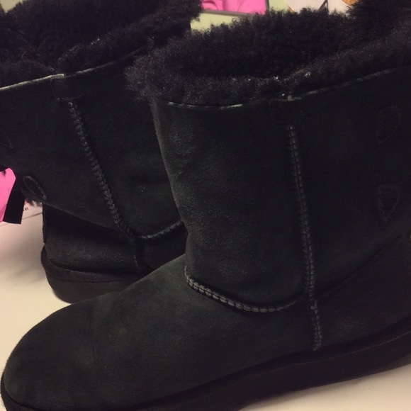 Bailey Bow Uggs - Picture 6 of 7